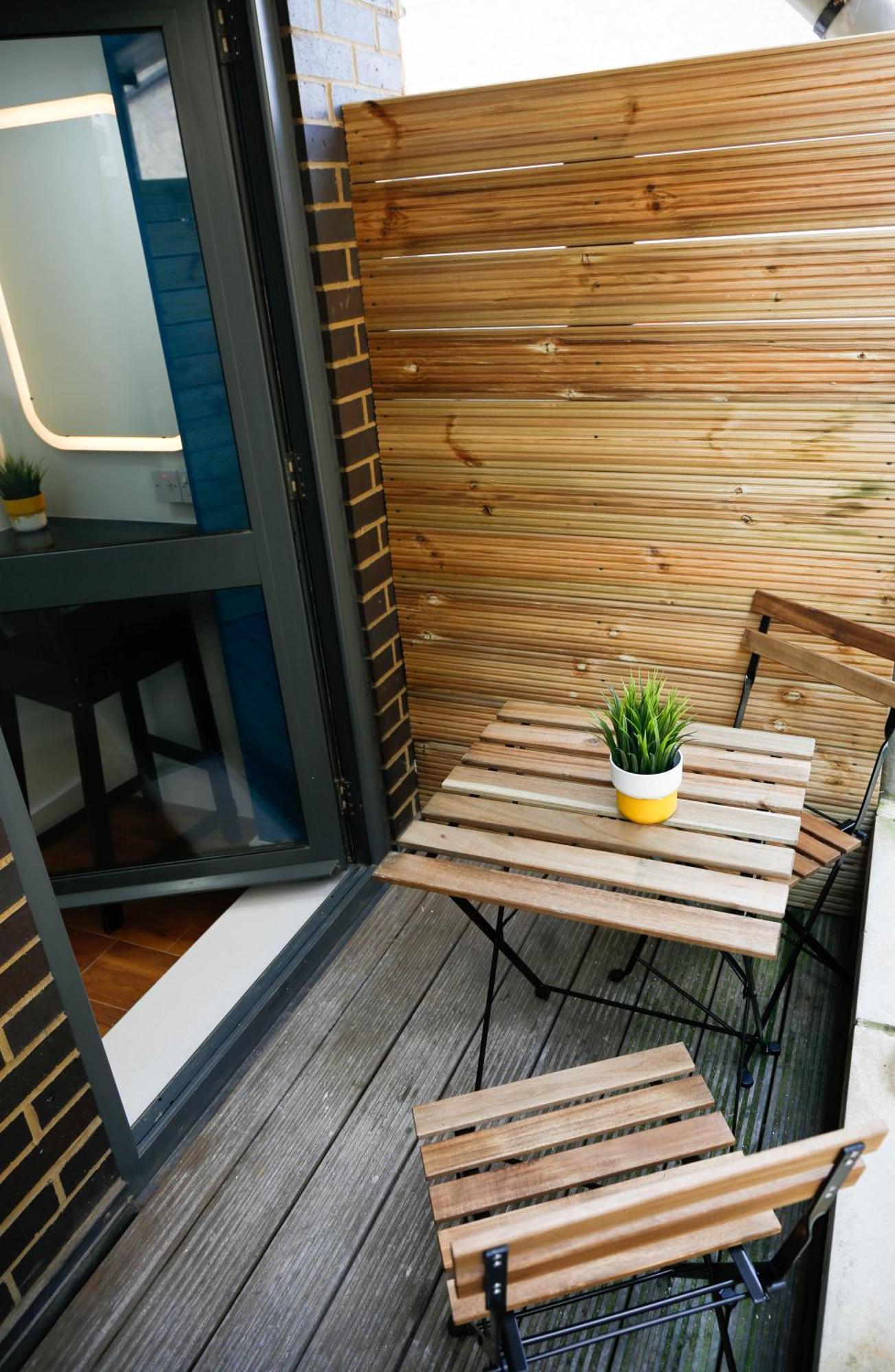 New Luxury Rooms In The Heart Of London Next To Shops, Cafes, Bars & Metro With Shared Bathrooms Exterior foto
