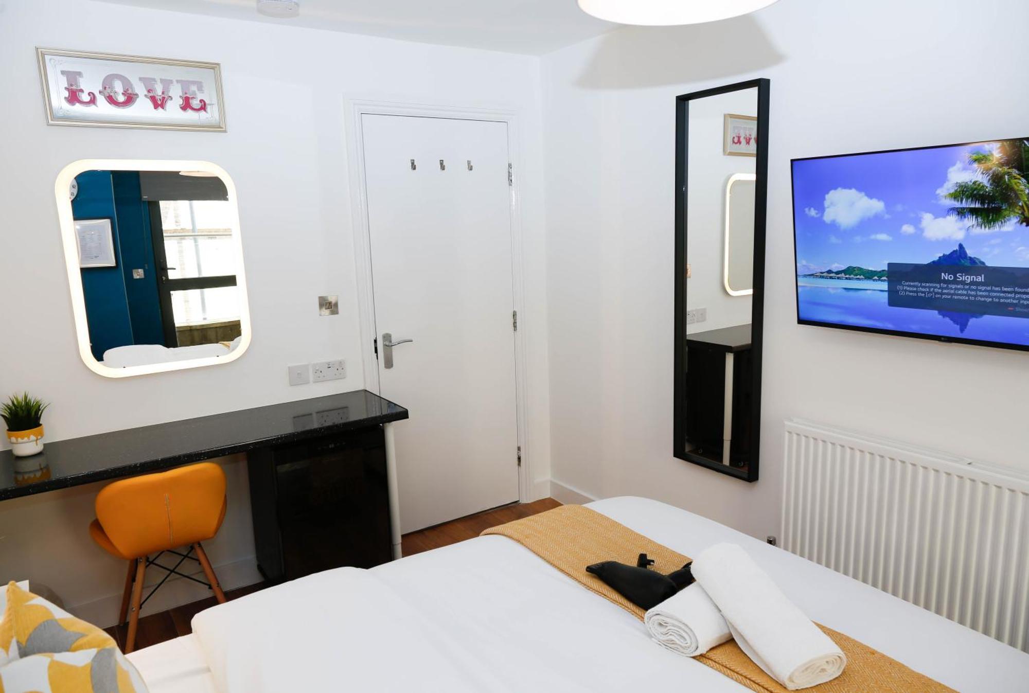 New Luxury Rooms In The Heart Of London Next To Shops, Cafes, Bars & Metro With Shared Bathrooms Exterior foto